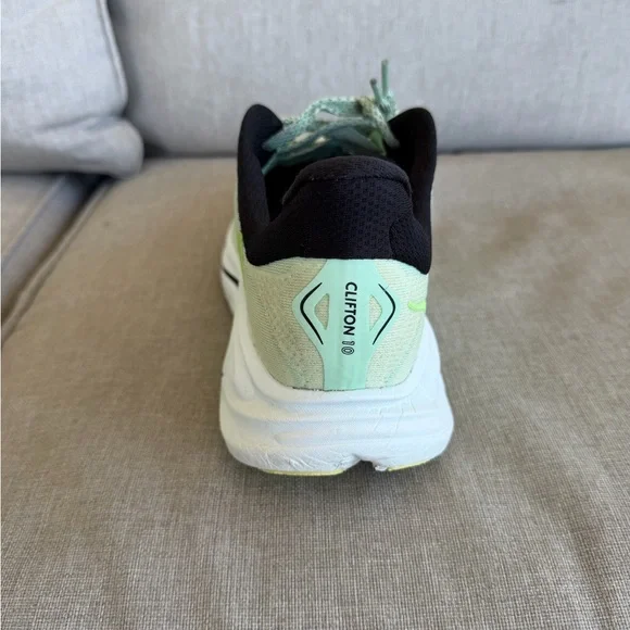 Hoka Clifton 10 Running Shoes Sz 10 Green Sneakers - Picture 11 of 16